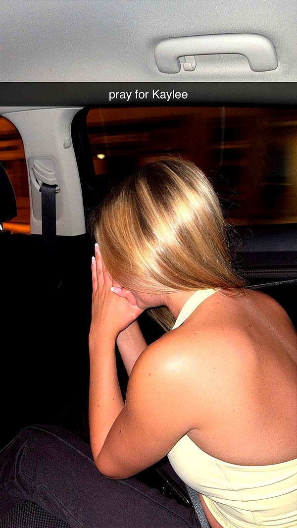 kayleedolisi image ~ Altpins