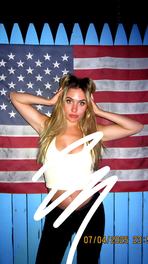 kayleedolisi image ~ Altpins