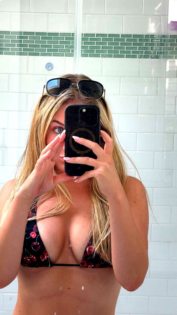 kayleedolisi image ~ Altpins