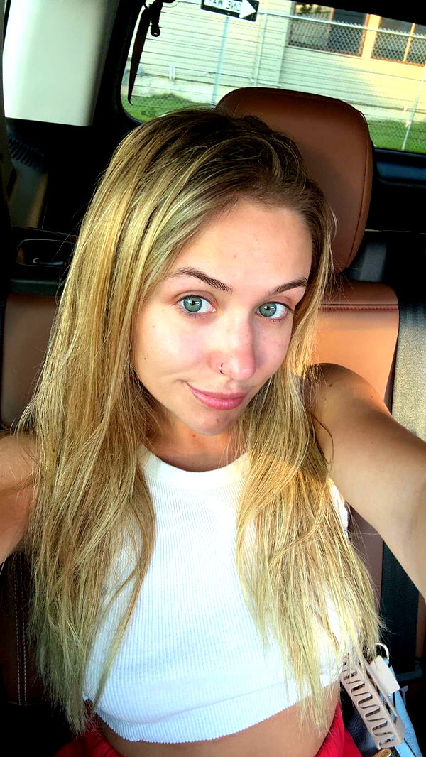 kayleedolisi image ~ Altpins