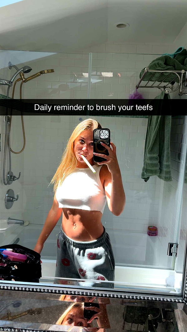 kayleedolisi image ~ Altpins