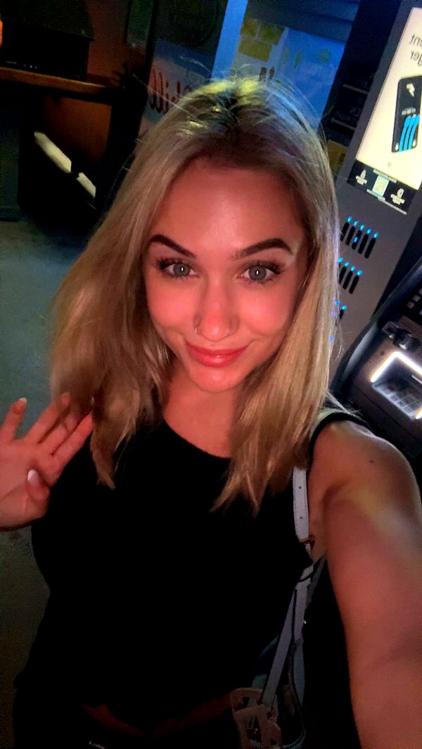 kayleedolisi image ~ Altpins