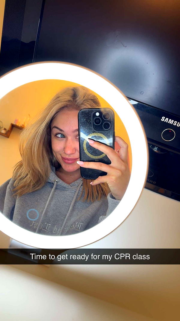 kayleedolisi image ~ Altpins