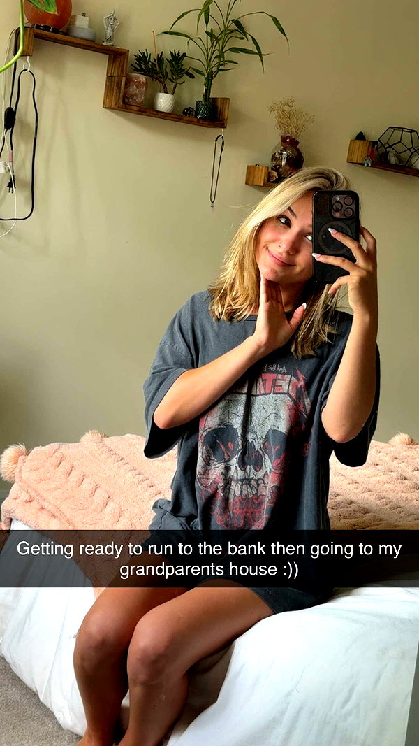 kayleedolisi snapchat image archive image