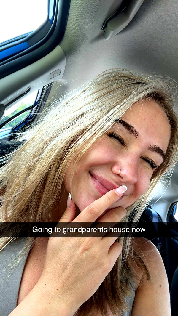 kayleedolisi snapchat image archive image