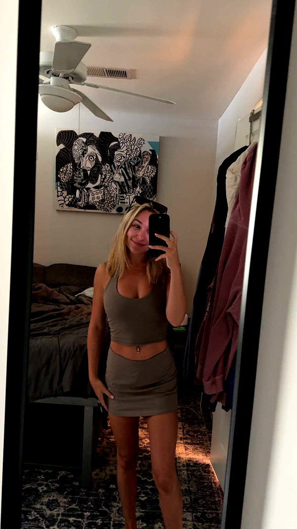 kayleedolisi snapchat image archive image