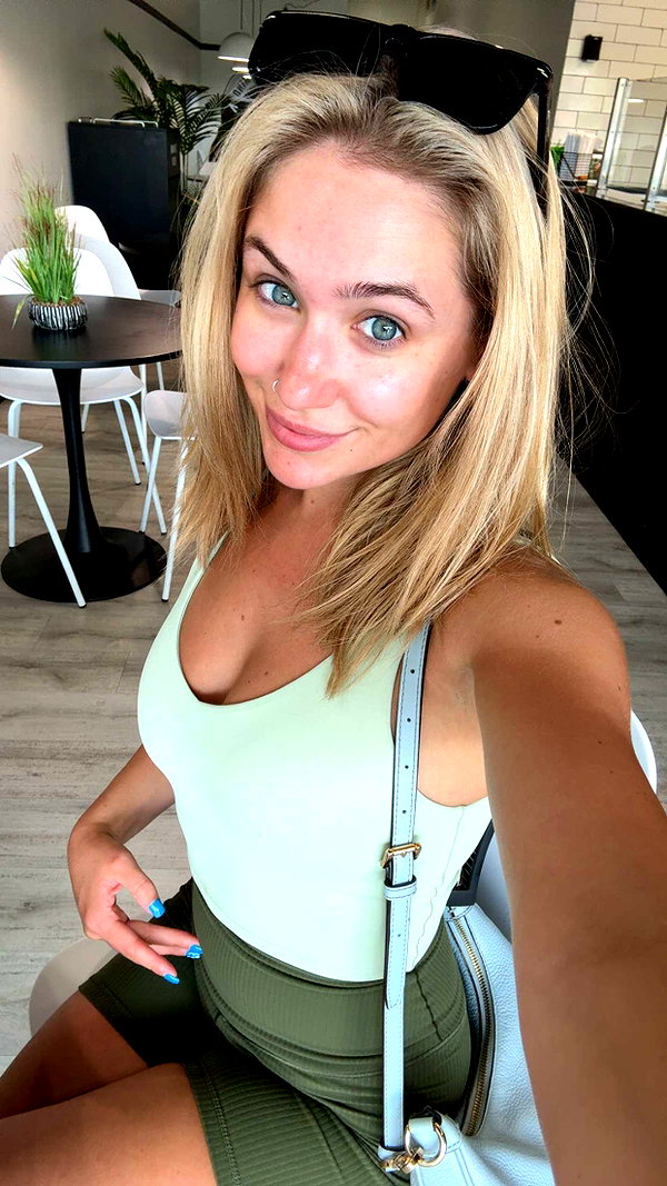 kayleedolisi snapchat image archive image