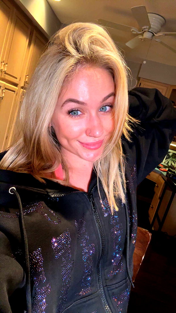 kayleedolisi snapchat image archive image