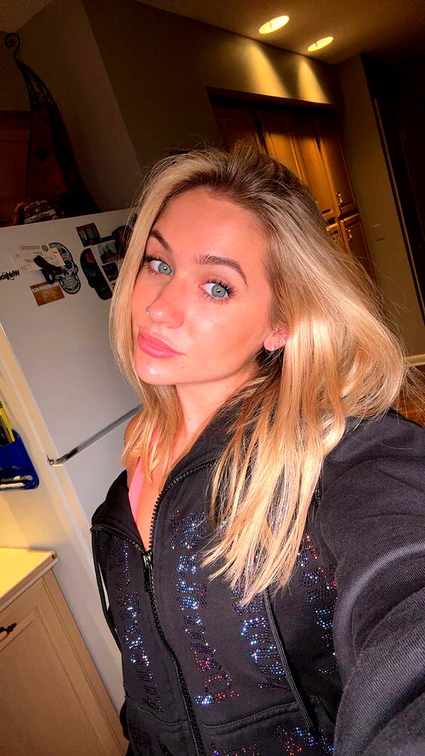 kayleedolisi snapchat image archive image