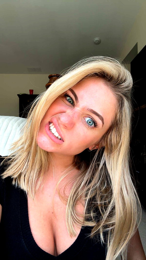 kayleedolisi snapchat image archive image