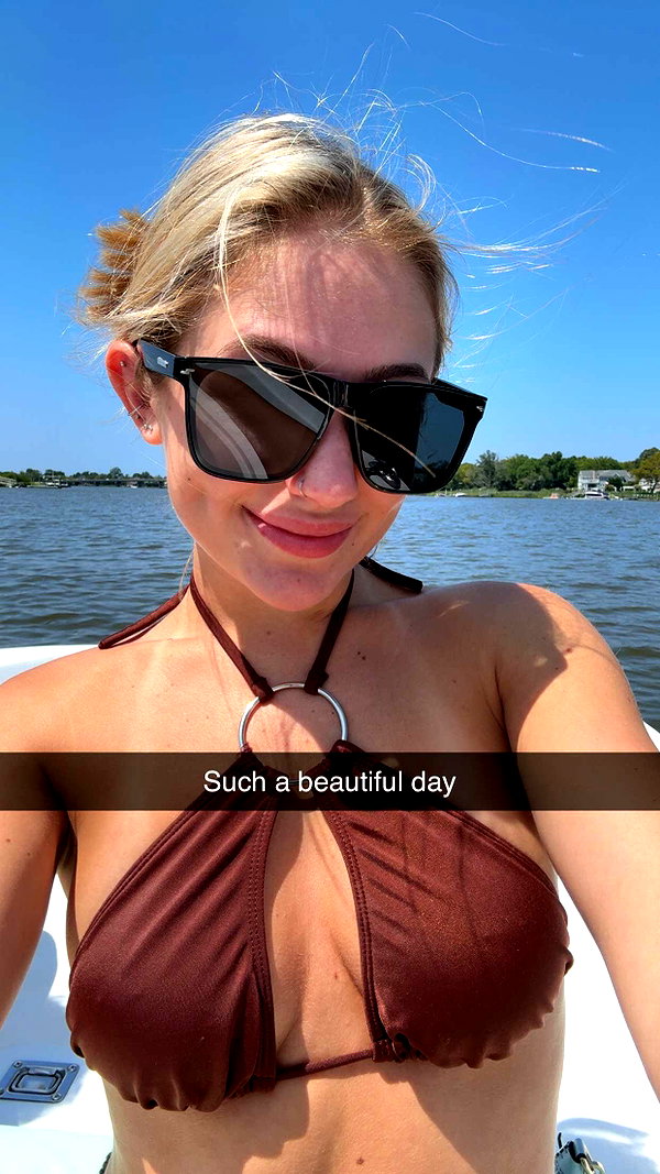 kayleedolisi snapchat image archive image