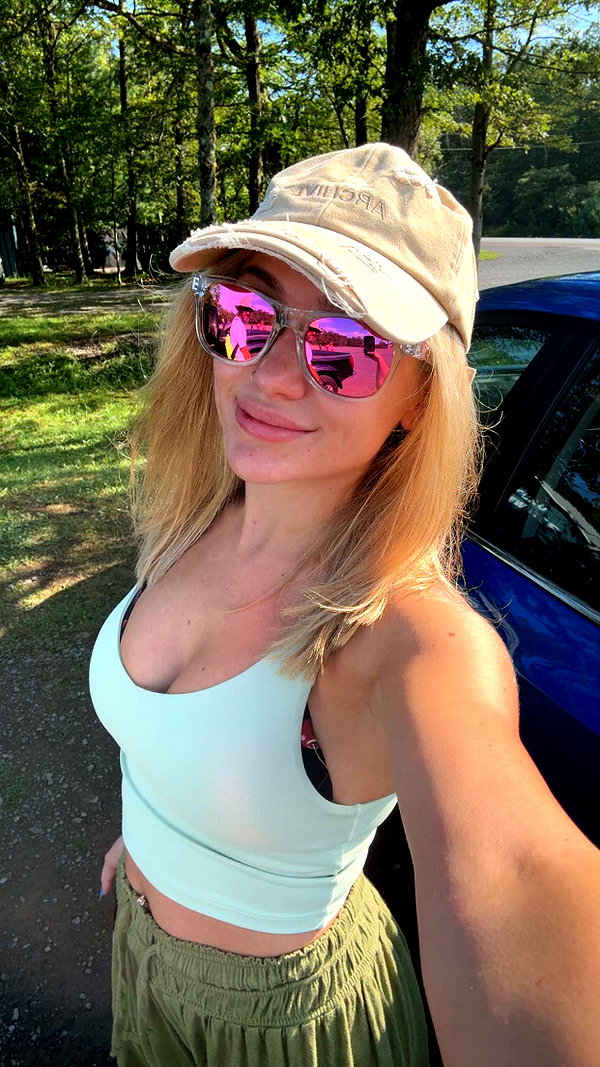 kayleedolisi snapchat image archive image