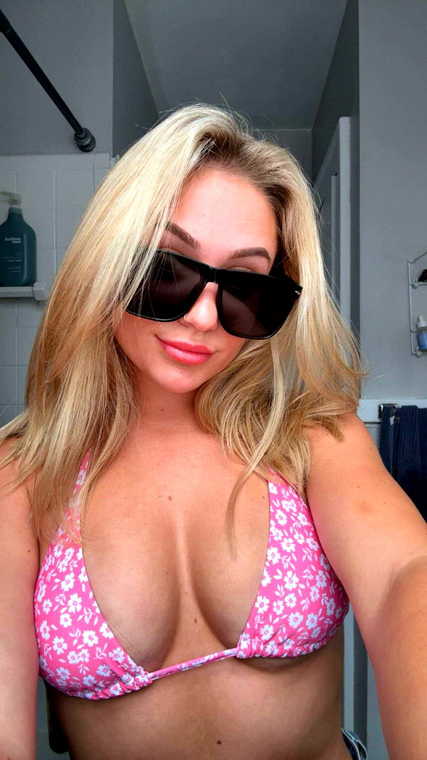 kayleedolisi snapchat image archive image