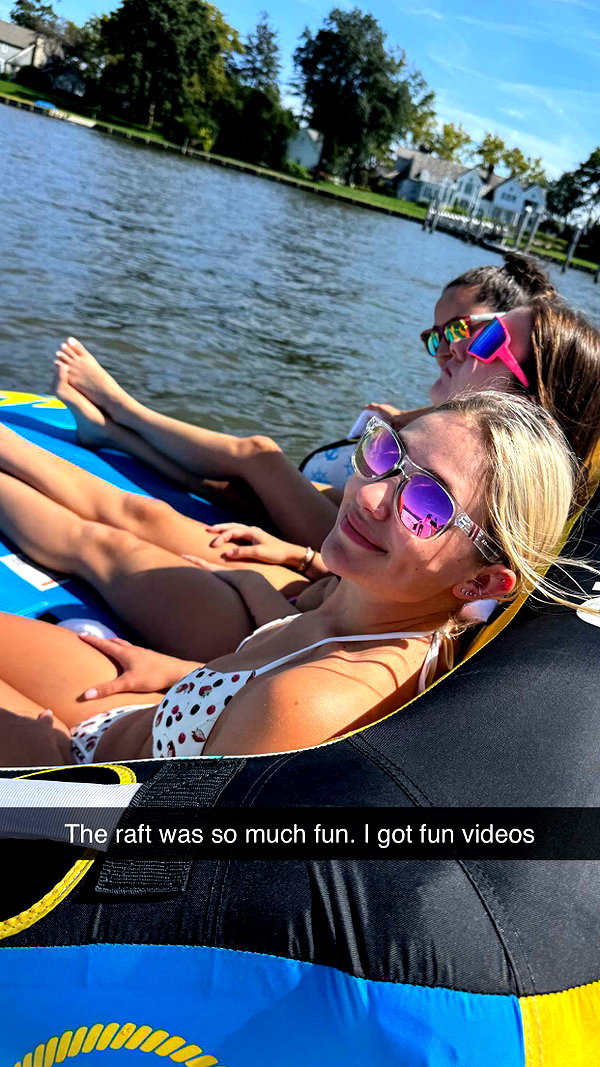 kayleedolisi snapchat image archive image