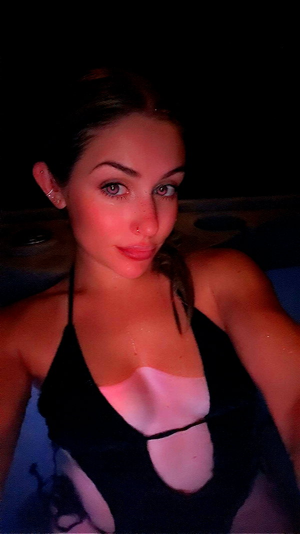 kayleedolisi snapchat image archive image