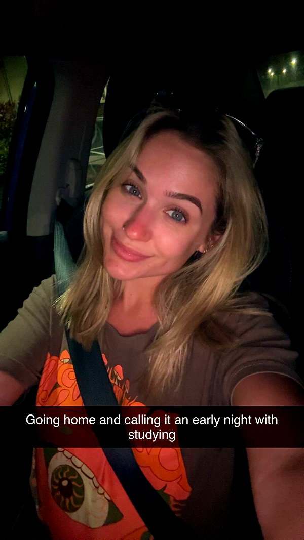 kayleedolisi snapchat image archive image