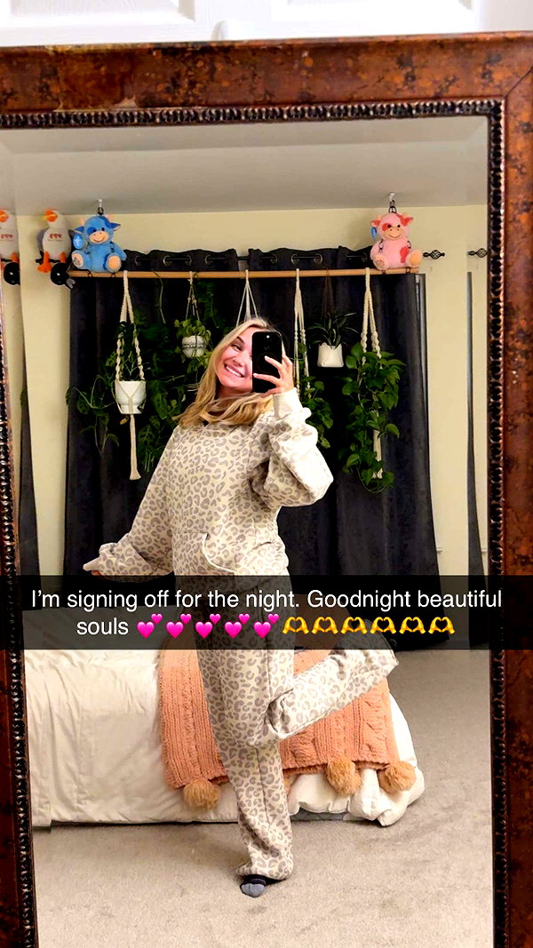 kayleedolisi snapchat image archive image