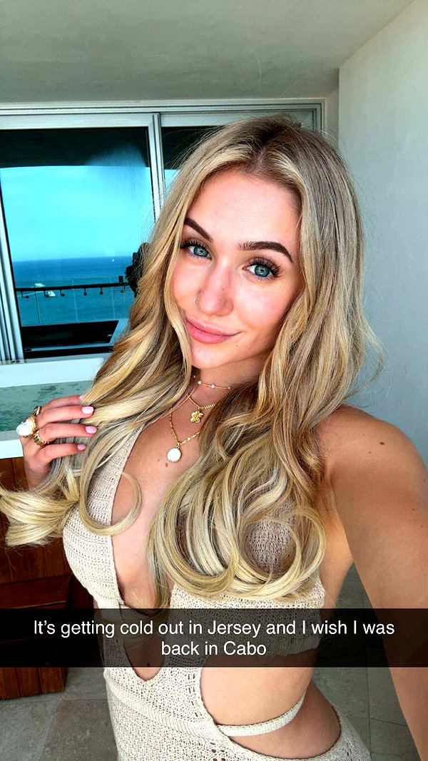 kayleedolisi snapchat image archive image