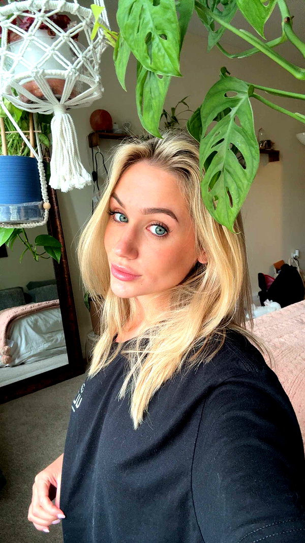 kayleedolisi snapchat image archive image