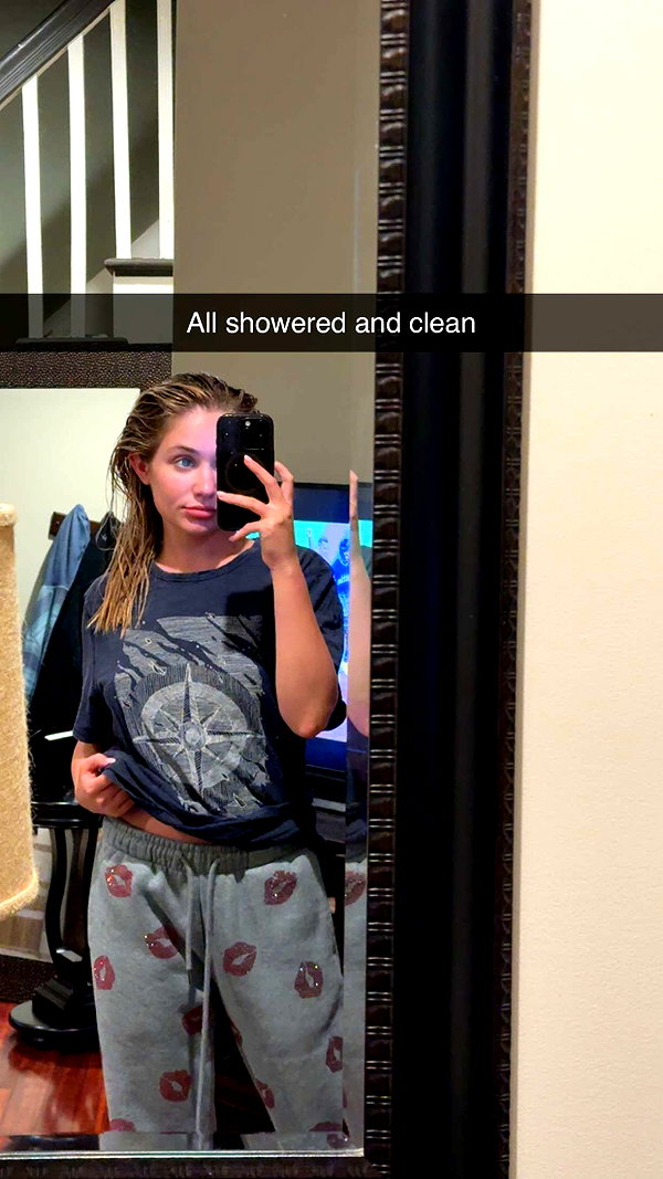 kayleedolisi snapchat image archive image