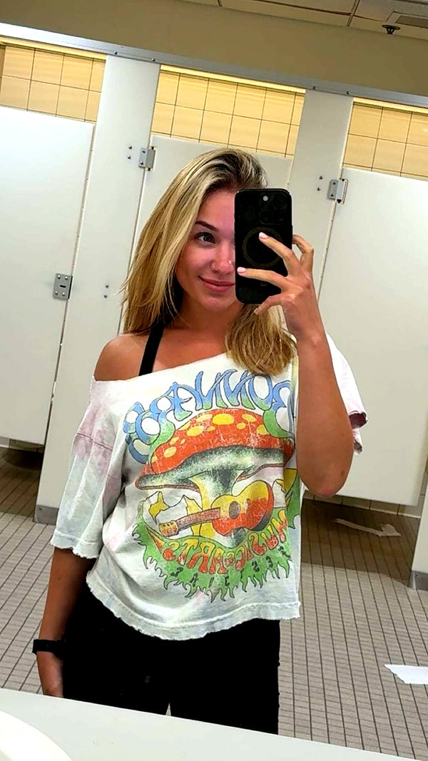 kayleedolisi snapchat image archive image