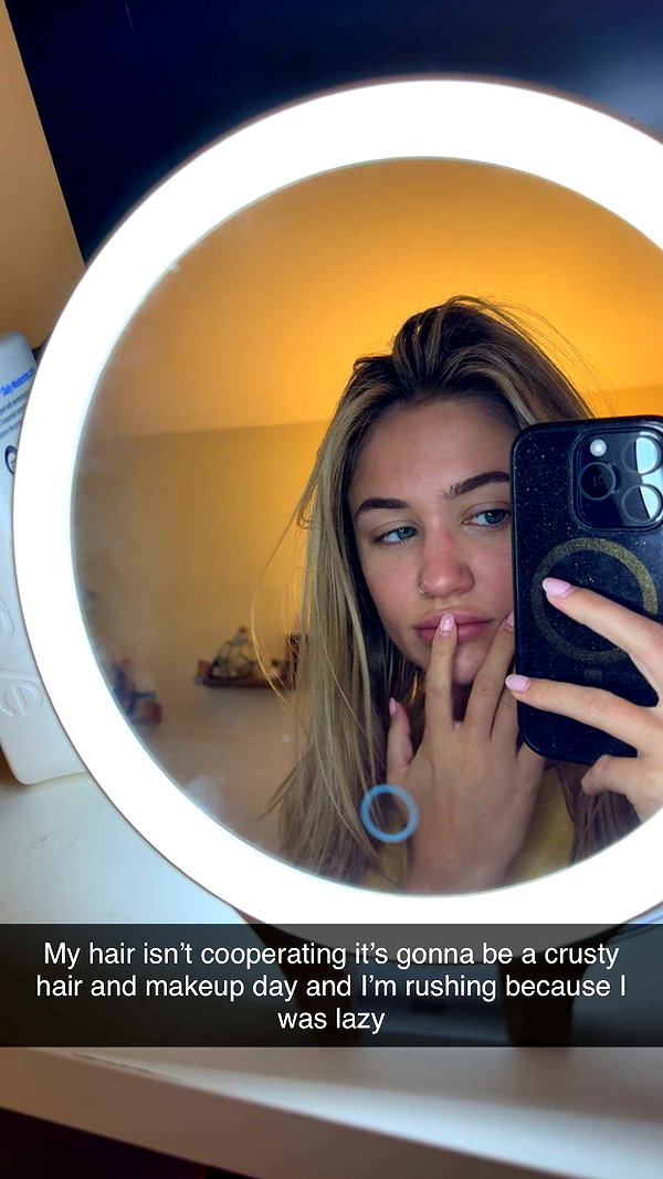 kayleedolisi snapchat image archive image