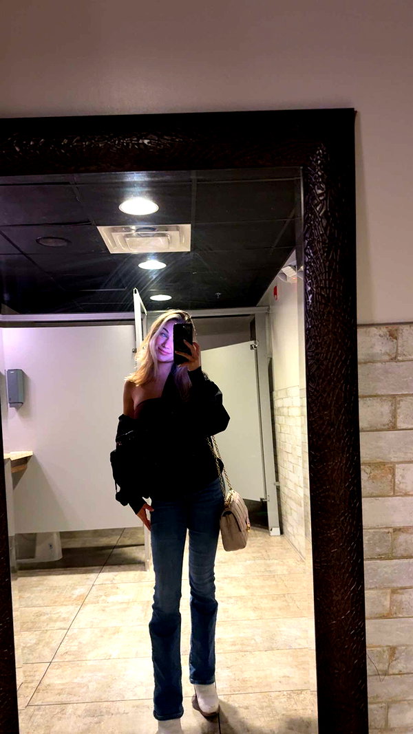 kayleedolisi snapchat image archive image