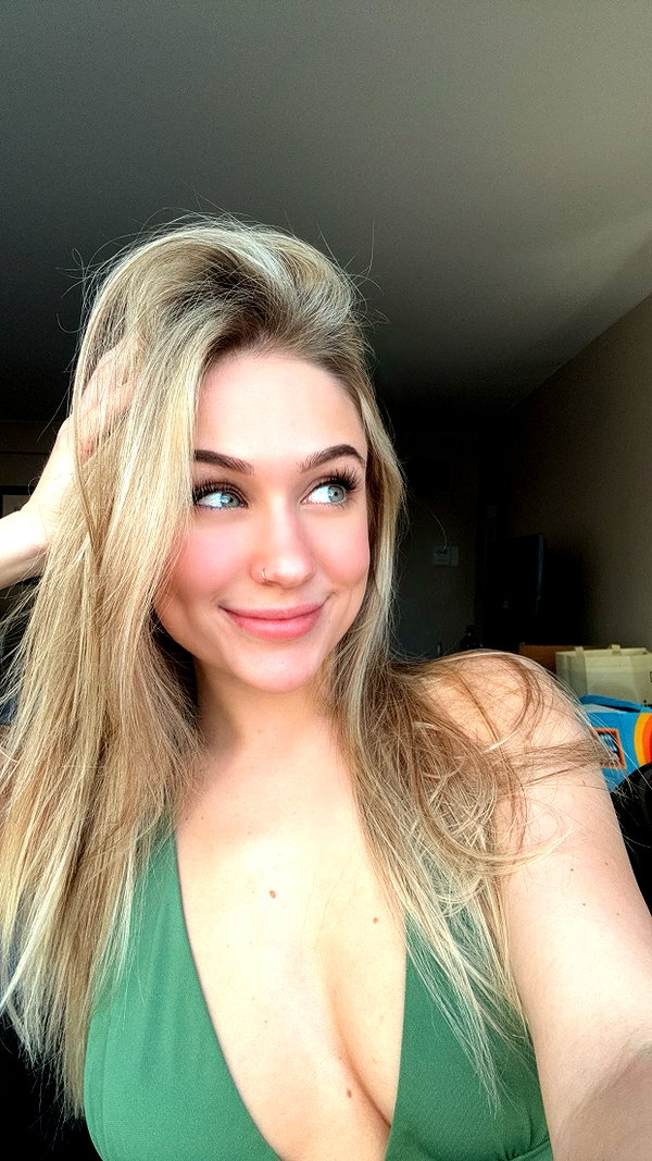 kayleedolisi snapchat image archive image