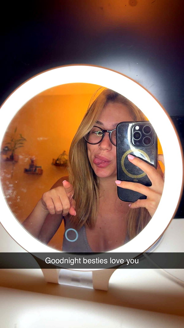 kayleedolisi snapchat image archive image