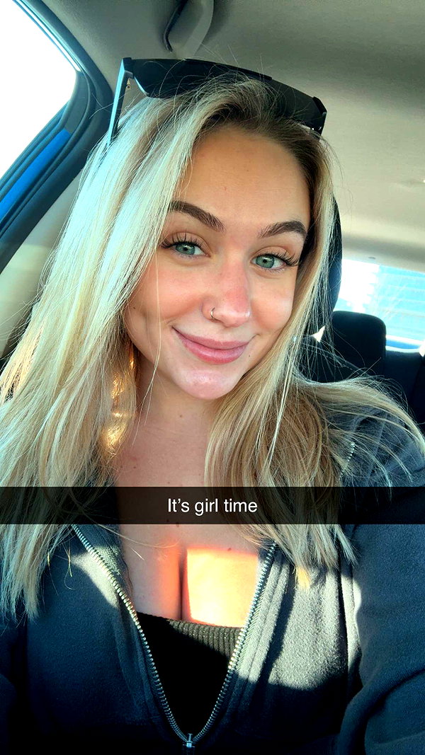kayleedolisi snapchat image archive image