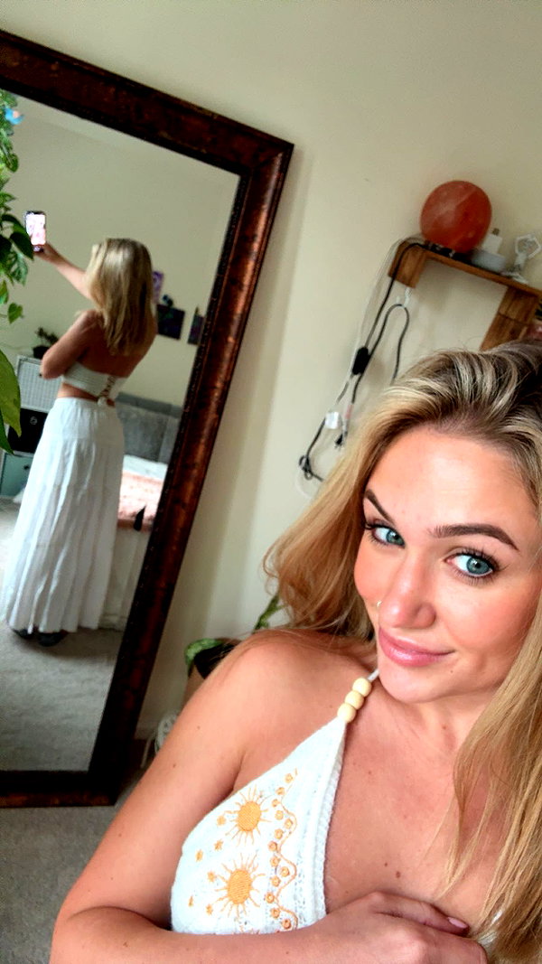 kayleedolisi snapchat image archive image