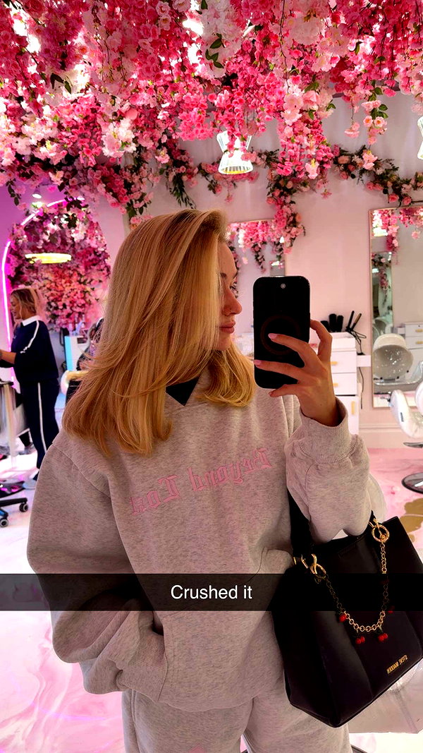 kayleedolisi snapchat image archive image
