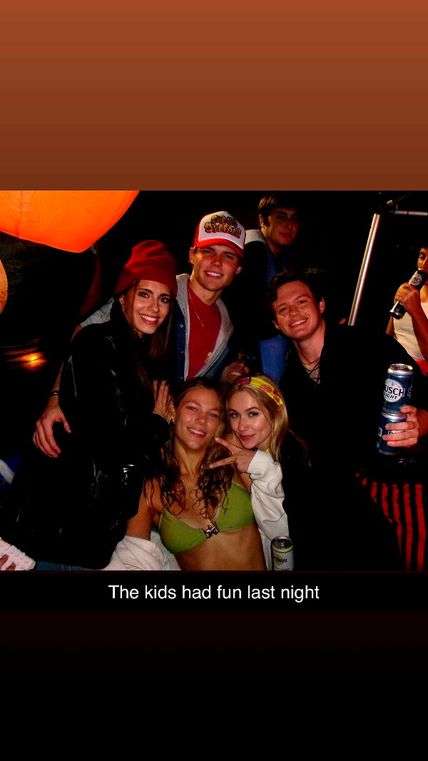 kayleedolisi image ~ Altpins