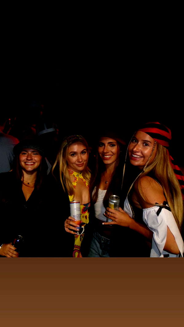 kayleedolisi image ~ Altpins