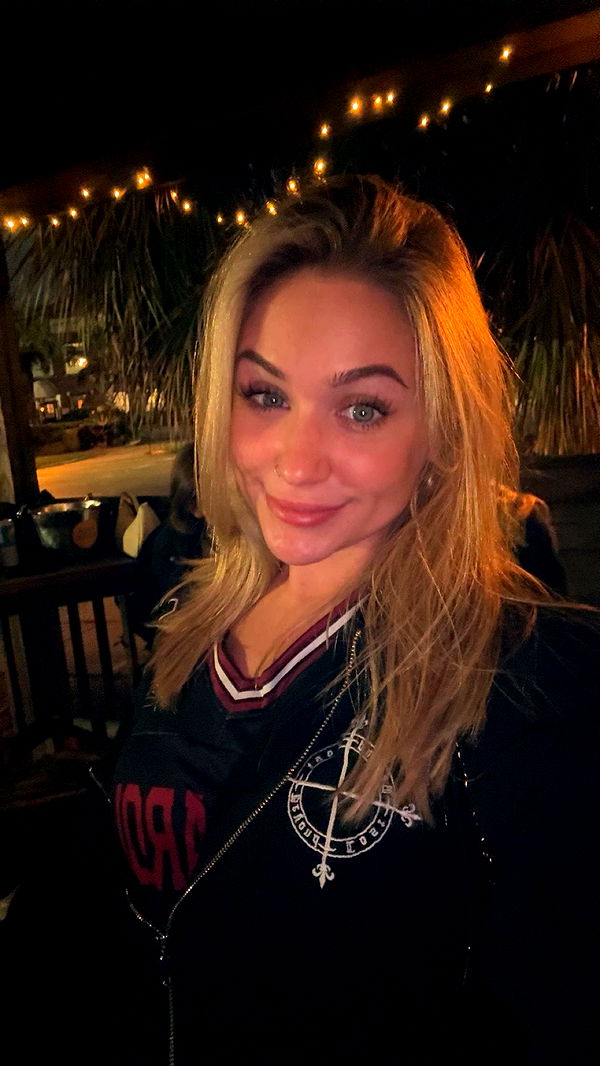 kayleedolisi image ~ Altpins