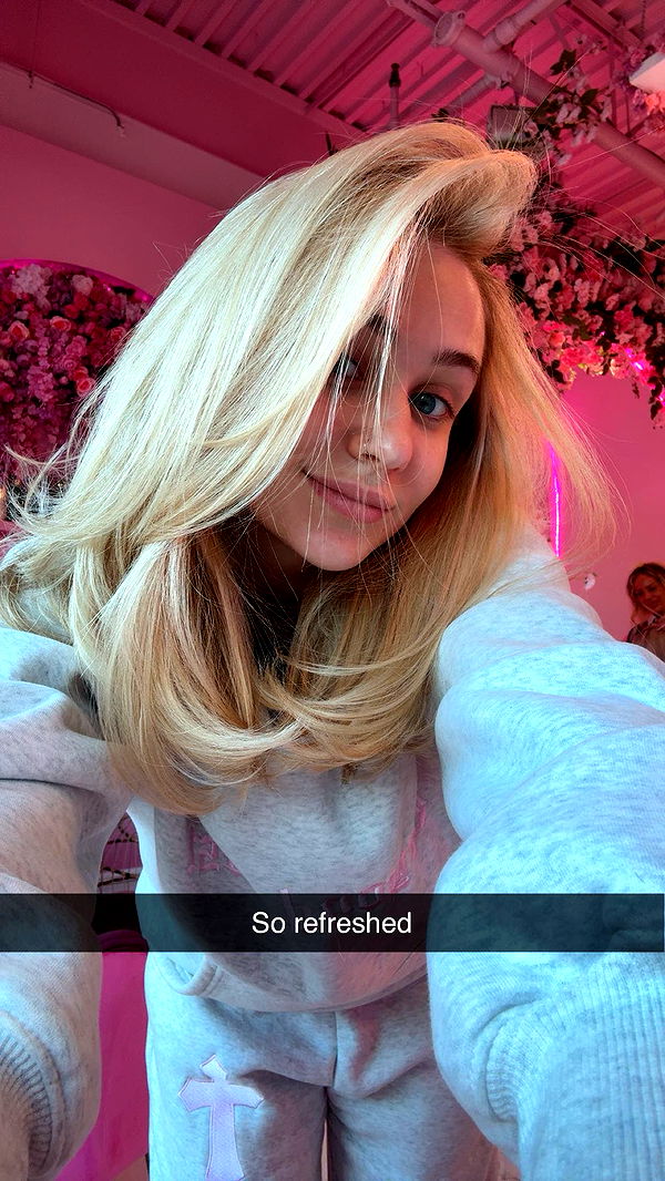 kayleedolisi image ~ Altpins