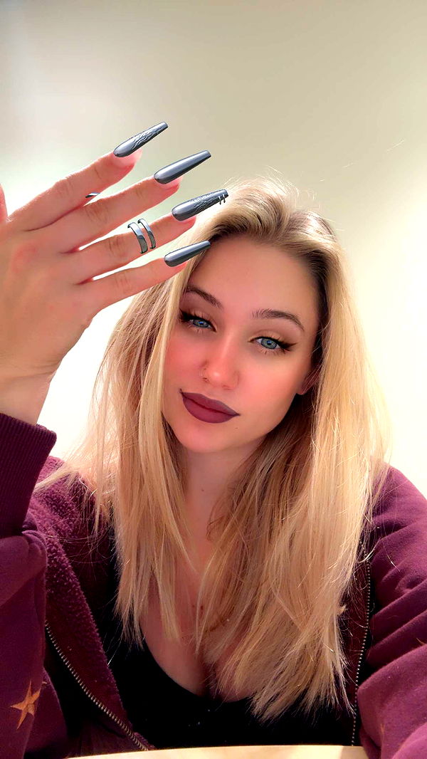 kayleedolisi image ~ Altpins