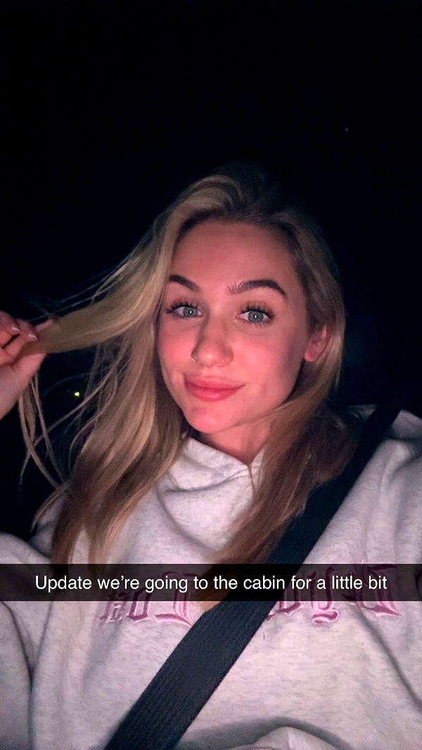 kayleedolisi image ~ Altpins