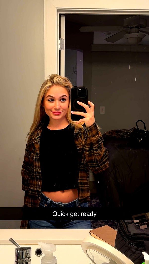 kayleedolisi image ~ Altpins