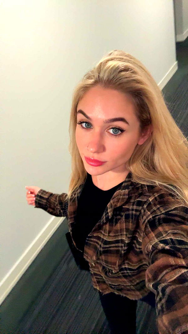 kayleedolisi image ~ Altpins