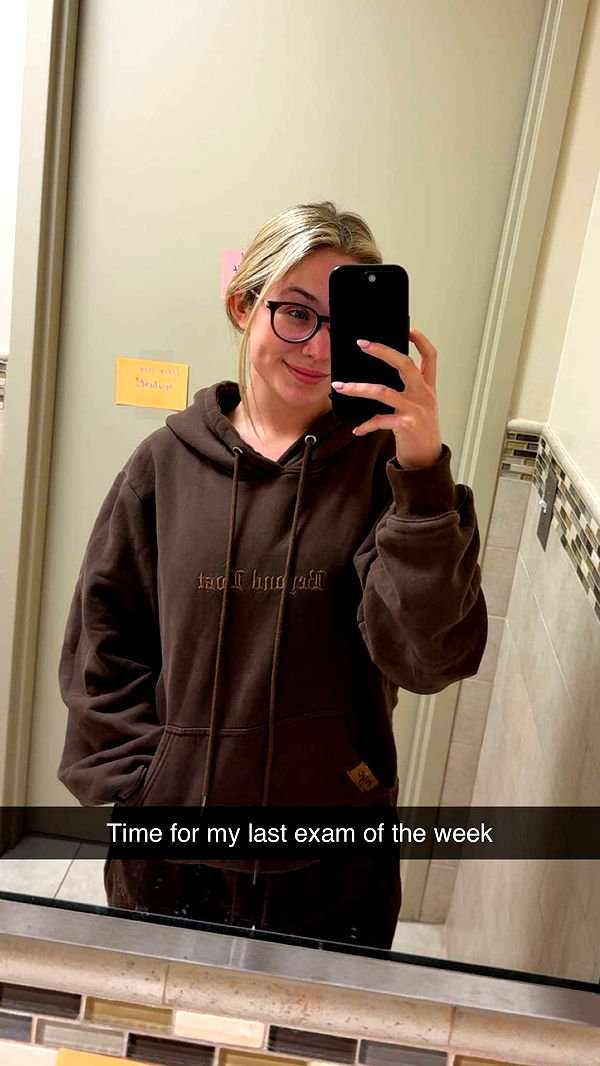 kayleedolisi image ~ Altpins