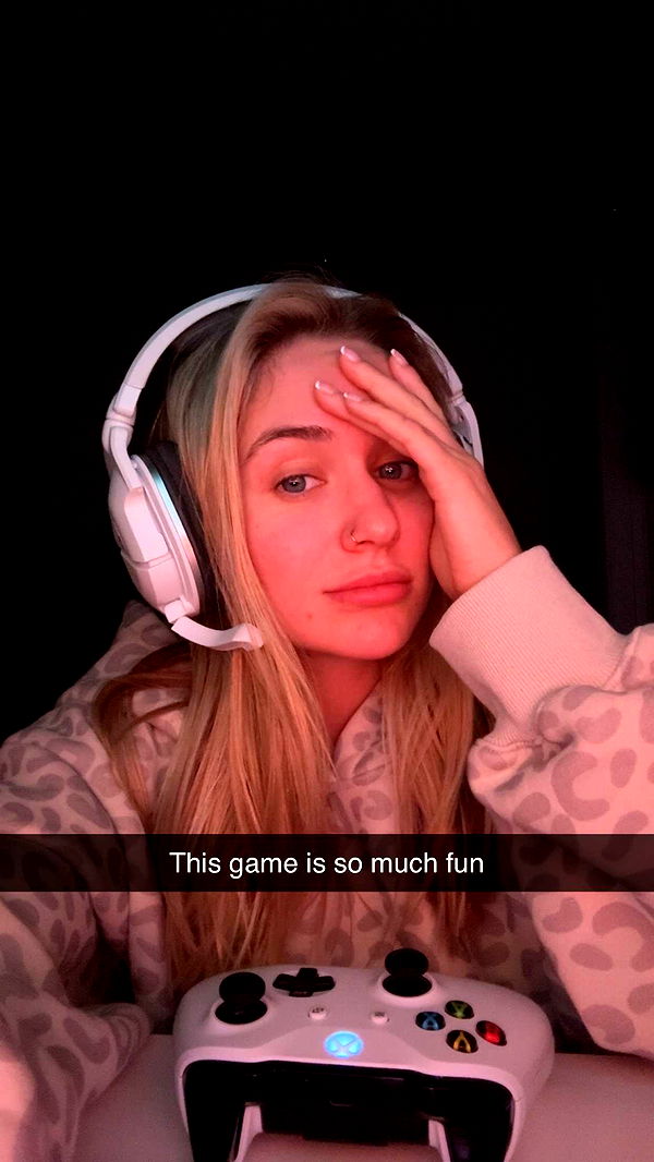 kayleedolisi image ~ Altpins