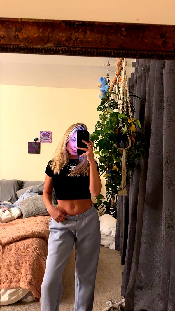 kayleedolisi image ~ Altpins