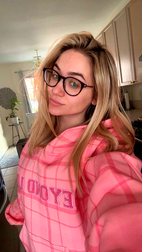 kayleedolisi image ~ Altpins