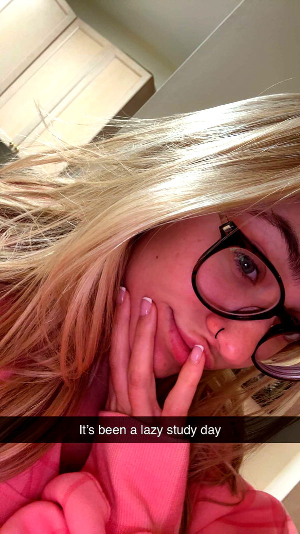 kayleedolisi image ~ Altpins