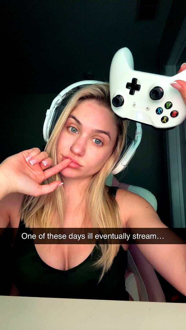 kayleedolisi image ~ Altpins