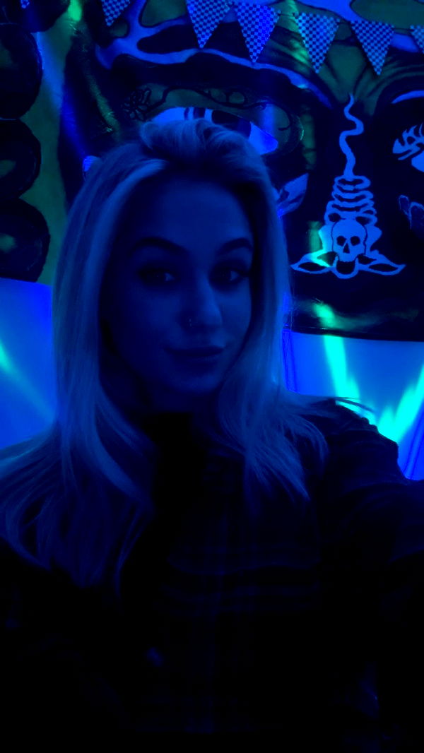 kayleedolisi image ~ Altpins