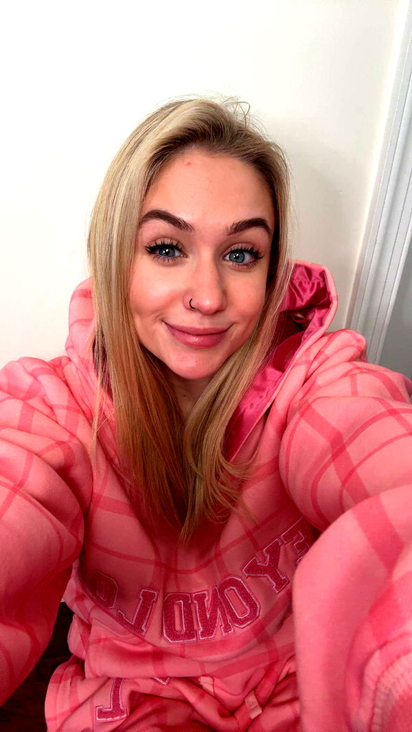 kayleedolisi image ~ Altpins