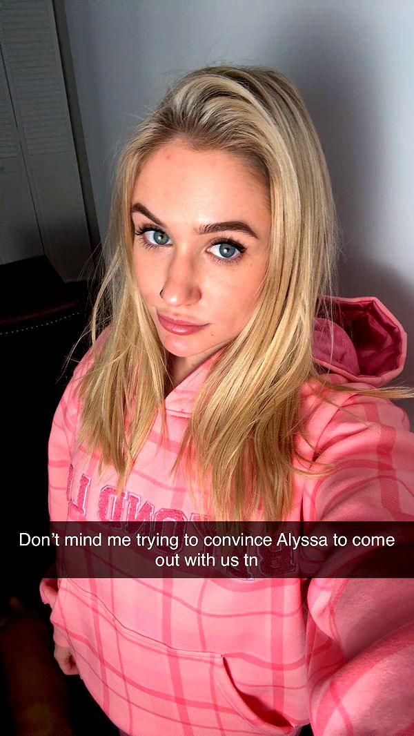 kayleedolisi image ~ Altpins