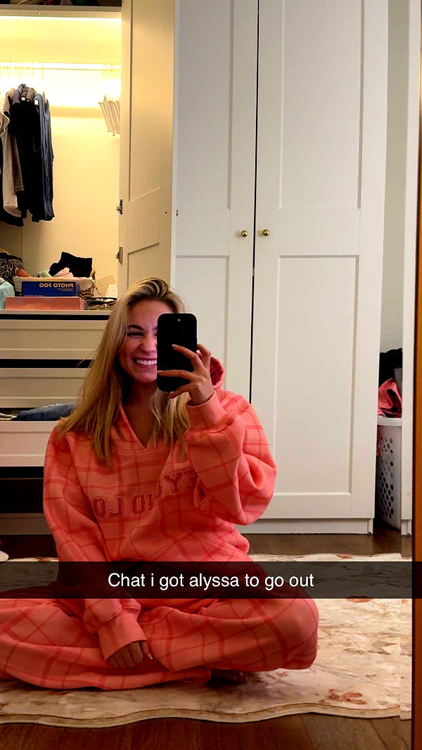 kayleedolisi image ~ Altpins